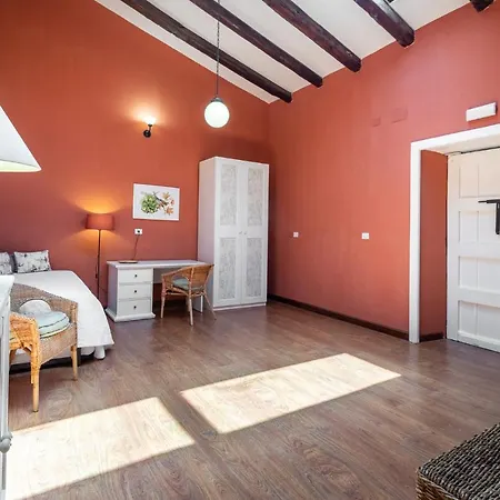 Casona Gildana: Historia, Patrimonio/e-working